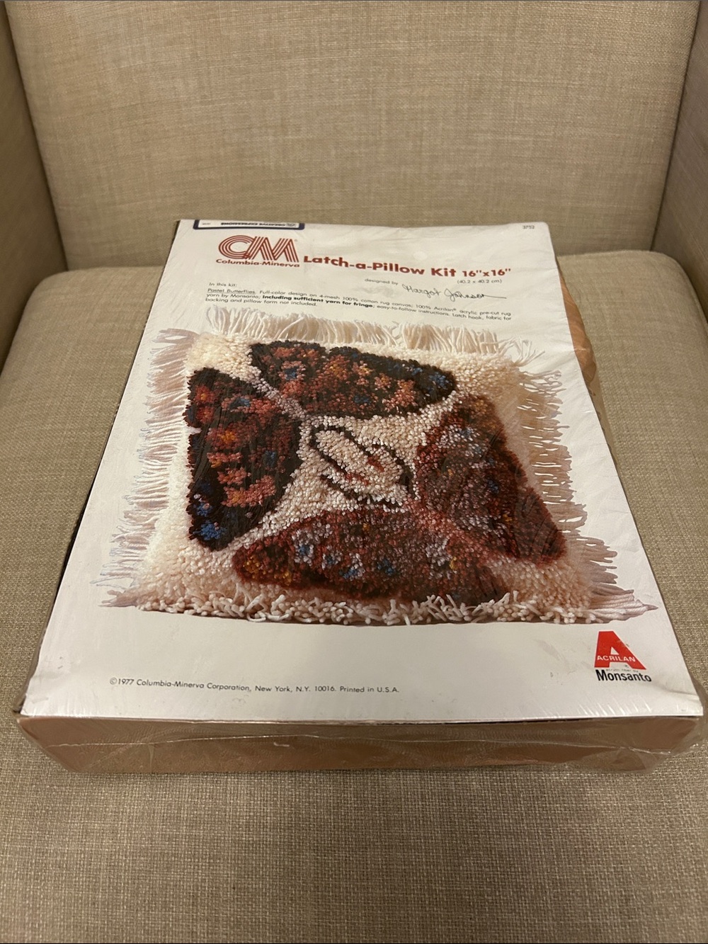 Vintage 1977 Columbia Minerva Butterfly Latch-A-Pillow Kit 16x16